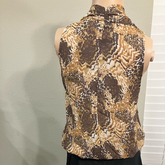 EUC Elizabeth & James Silk Brown Tan Print Blouse,XS - Picture 3 of 5